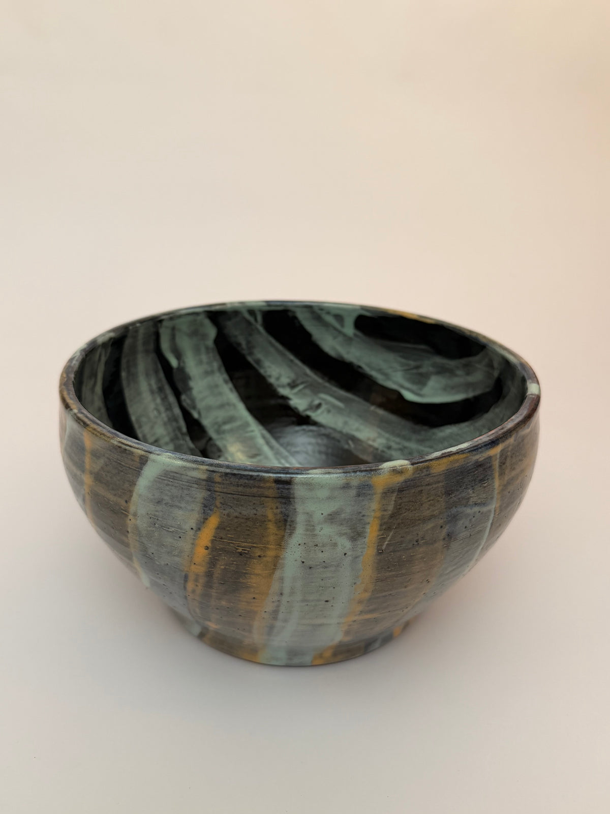Dark flare bowl